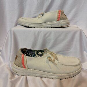 Hey Dude Wendy Natural Salt - Size 6